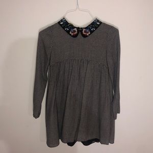 ADORABLE gingham long sleeve dress with collar